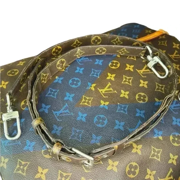 Louis Vuitton V Jour Blue Tote Crossbody Bag In Monogram Cambas. - Picture 16 of 16